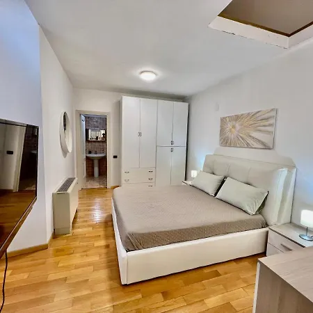 Magic Flat Near Piazza Castello